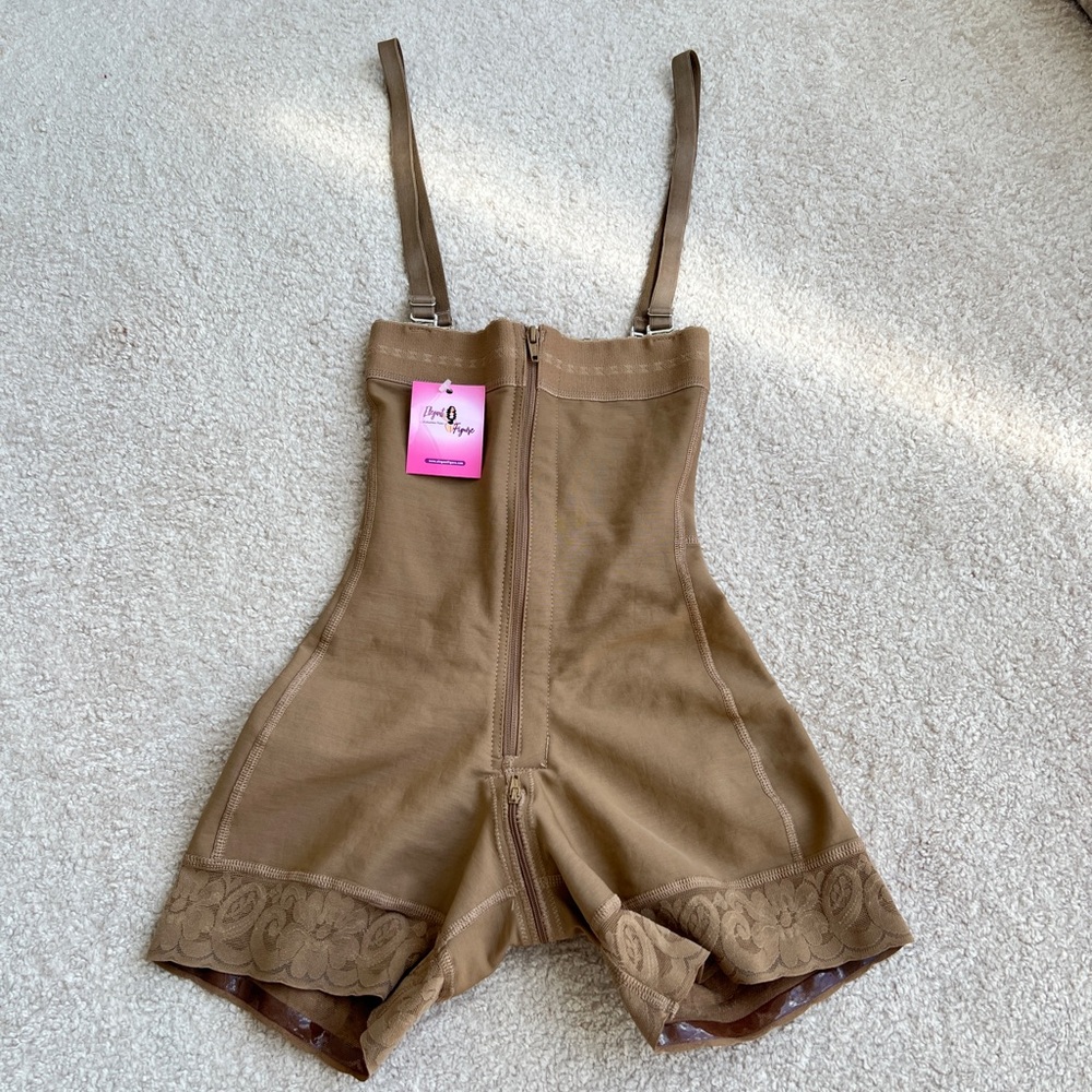 Tan and brown shapewear bodysuits whith zipper!